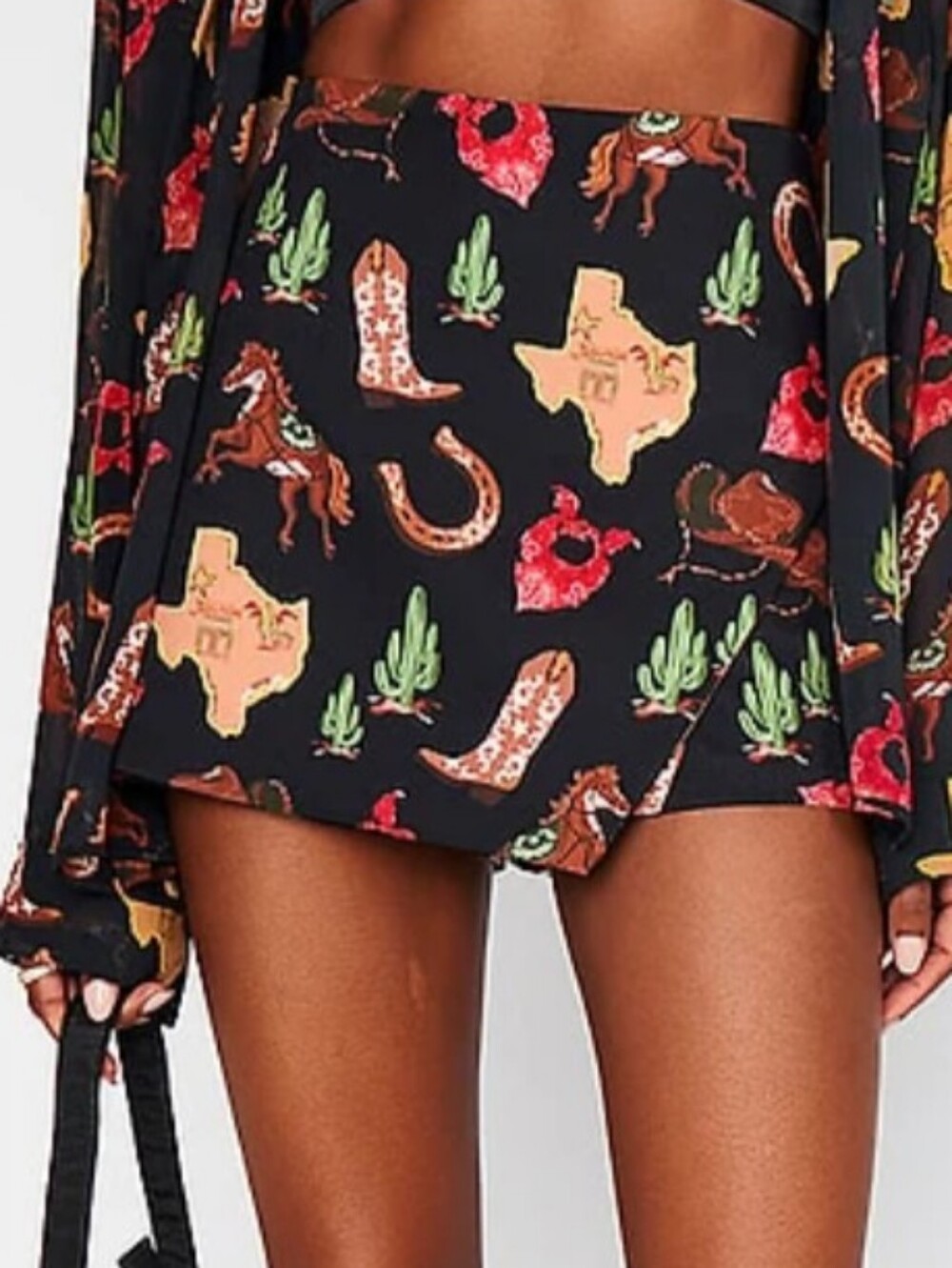 NWT Show Me Your Mumu Black Spencer Skort Texas Hold Em Rodeo Skort Size Medium